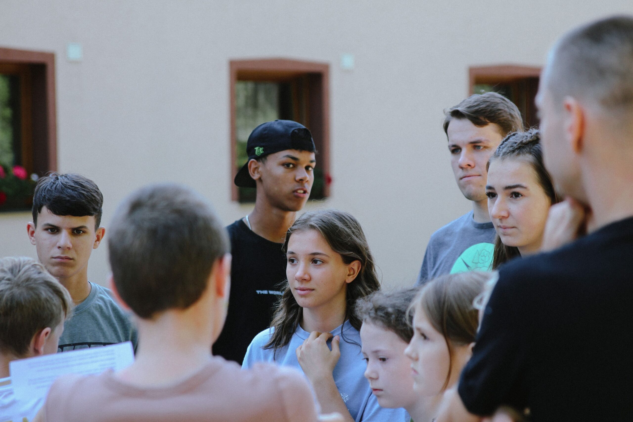 Menschen im offenen Dialog